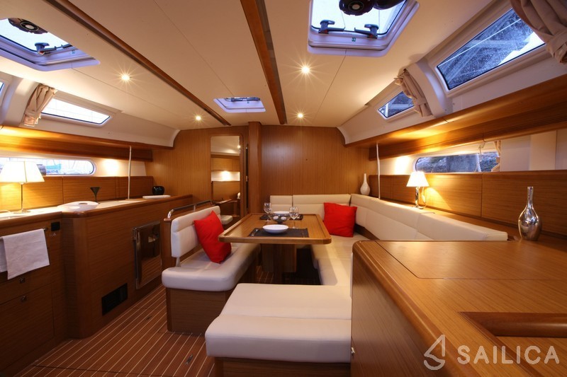 Sun Odyssey 44i - Yacht Charter Sailica