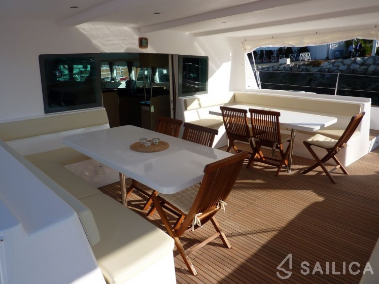 Dream 60 - Yacht Charter Sailica