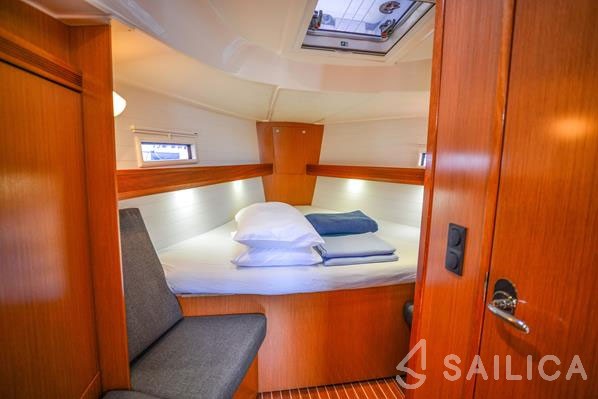 Bavaria 40 Cruiser - Yacht Charter Sailica