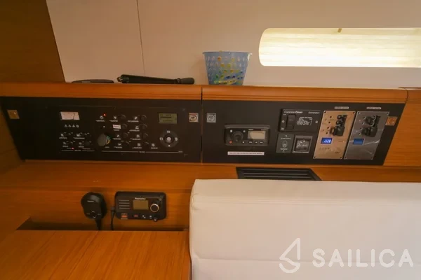 Sun Odyssey 519 - Yacht Charter Sailica