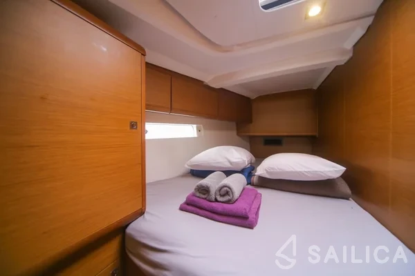 Sun Odyssey 519 - Yacht Charter Sailica