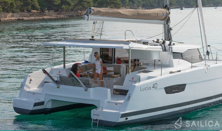 Lucia 40 - Yacht Charter Sailica