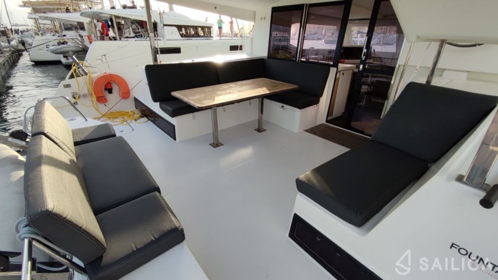 Lucia 40 - Yacht Charter Sailica