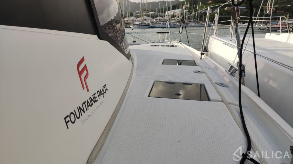 Lucia 40 - Yacht Charter Sailica