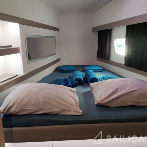 Lucia 40 - Yacht Charter Sailica