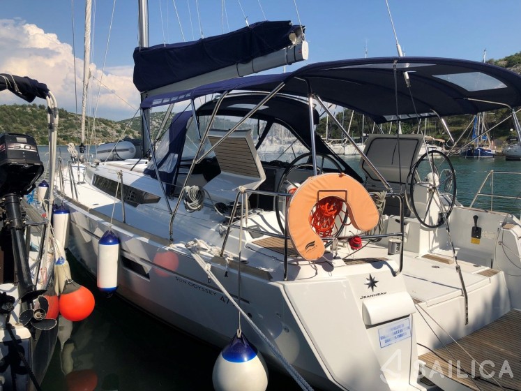 Sun Odyssey 479 - Yacht Charter Sailica