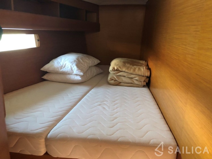 Sun Odyssey 479 - Yacht Charter Sailica
