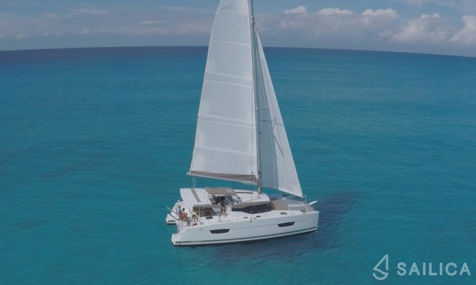 Lucia 40 - Yacht Charter Sailica