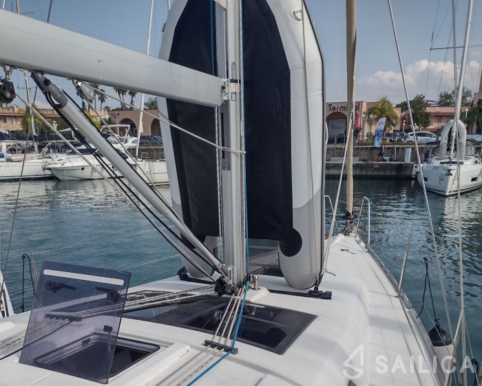 Dufour 382 GL - Yacht Charter Sailica