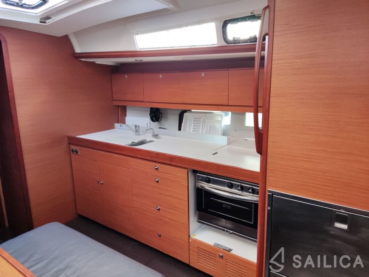 Dufour 460 GL - Yacht Charter Sailica