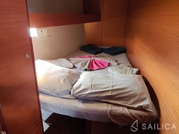 Dufour 460 GL - Yacht Charter Sailica