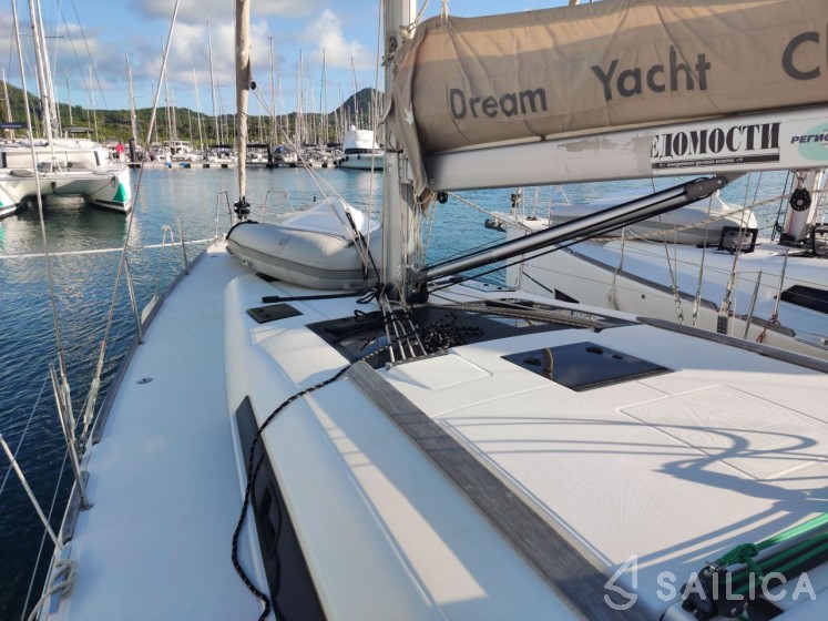 Dufour 460 GL - Yacht Charter Sailica
