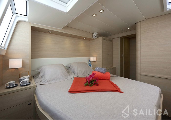 Lagoon 620 - Yacht Charter Sailica
