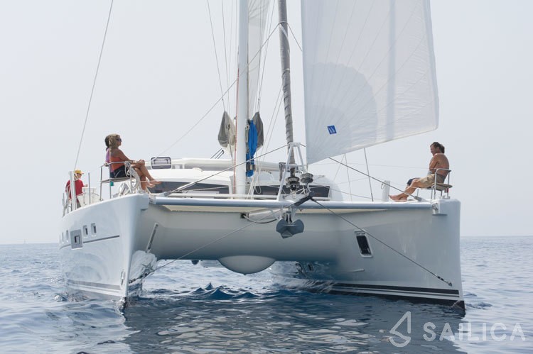 Catana 55 - Yacht Charter Sailica