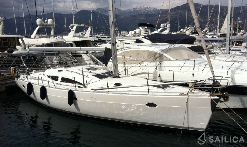 Elan 434 Impression - Yacht Charter Sailica