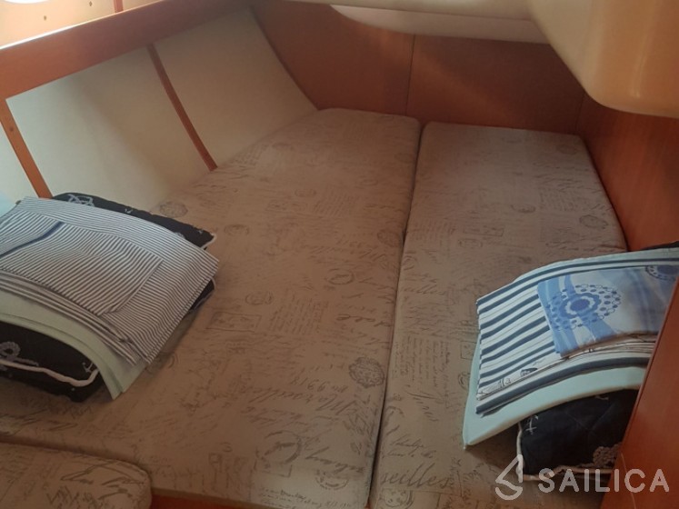 Elan 434 Impression - Yacht Charter Sailica