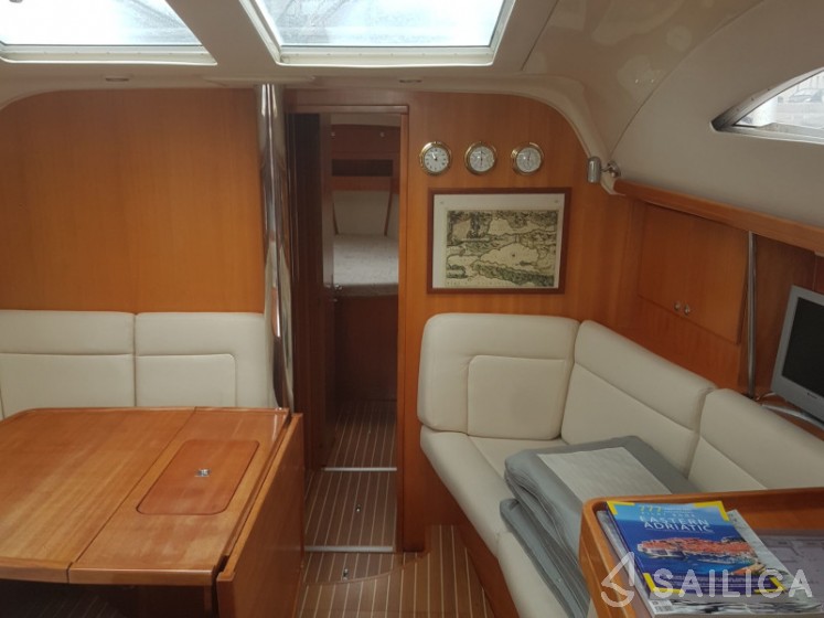 Elan 434 Impression - Yacht Charter Sailica