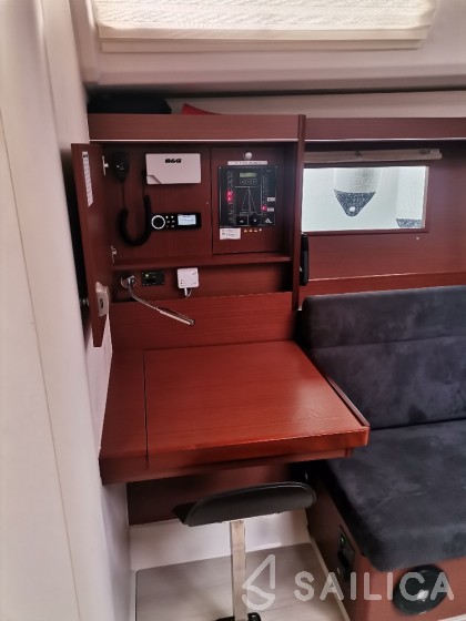 Hanse 455 - Yacht Charter Sailica