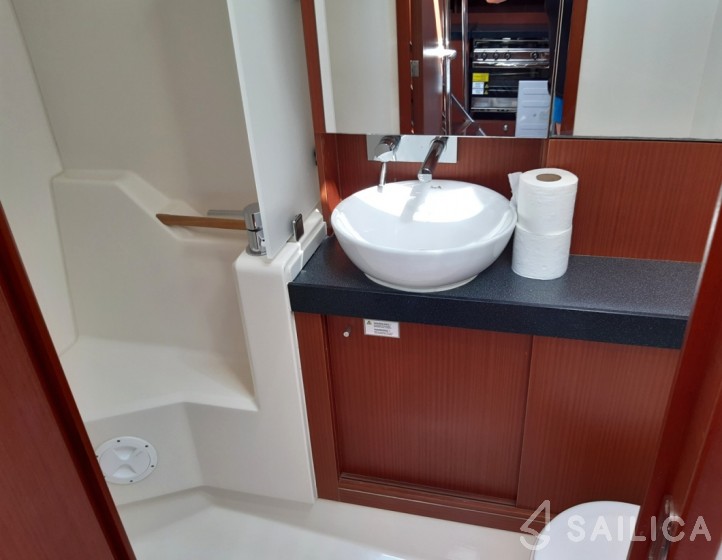 Hanse 455 - Yacht Charter Sailica