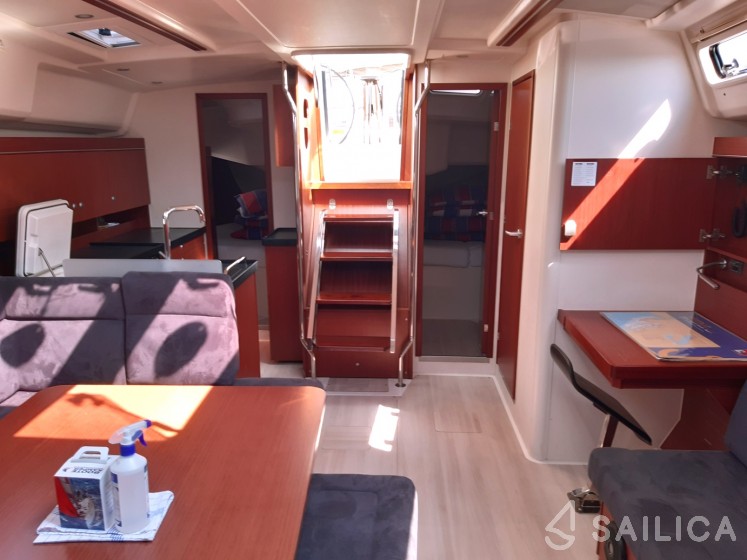 Hanse 455 - Yacht Charter Sailica