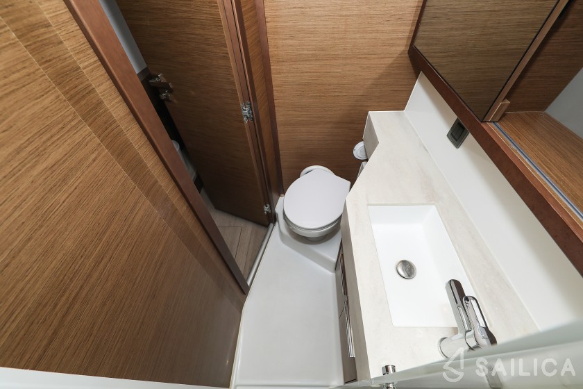 Lagoon 46  - Yacht Charter Sailica