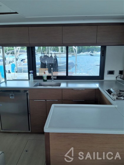 Lagoon 46  - Yacht Charter Sailica