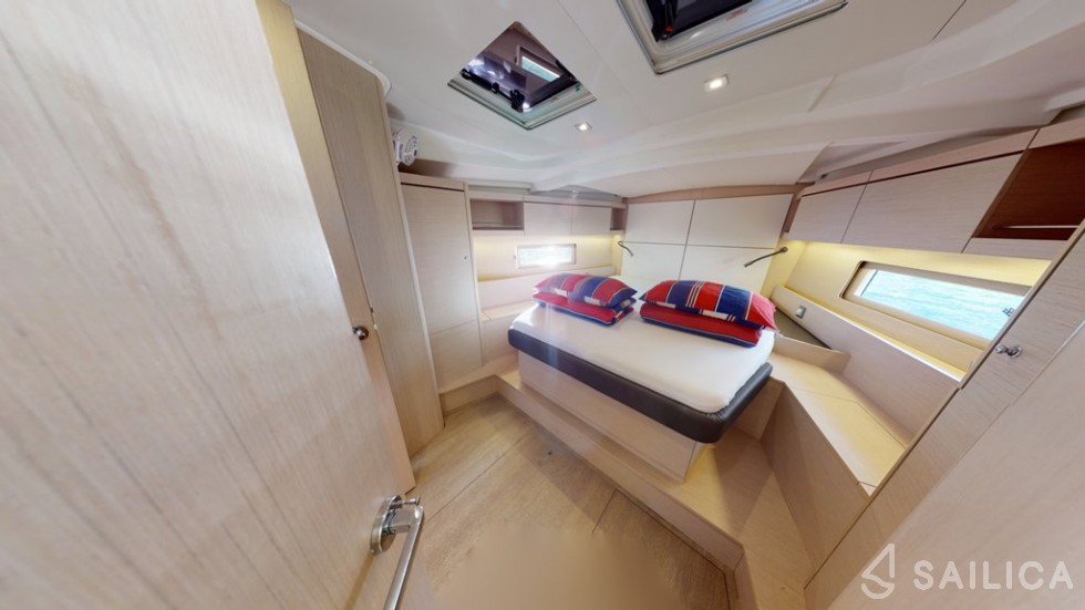 Oceanis 46.1 - Yacht Charter Sailica