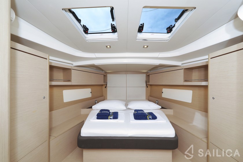 Oceanis 46.1 - Yacht Charter Sailica