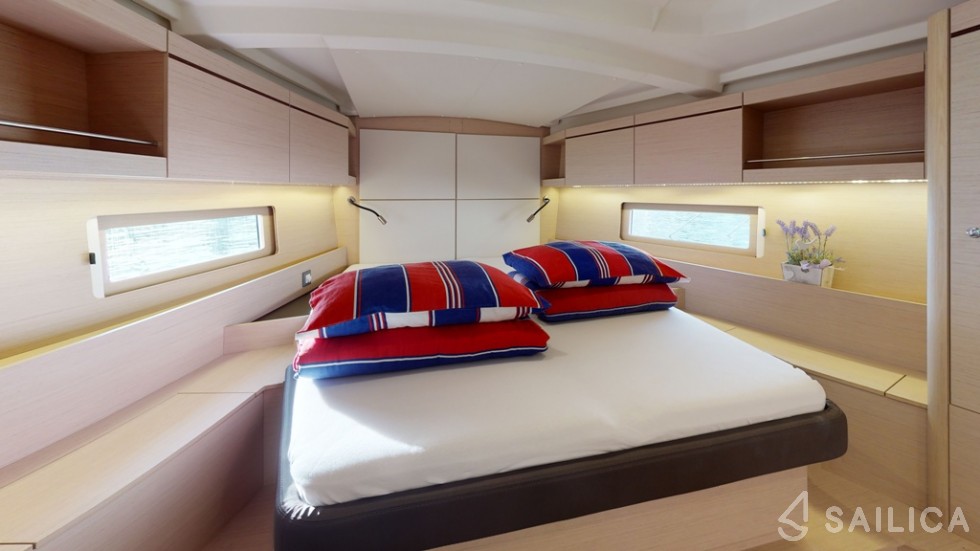 Oceanis 46.1 - Yacht Charter Sailica
