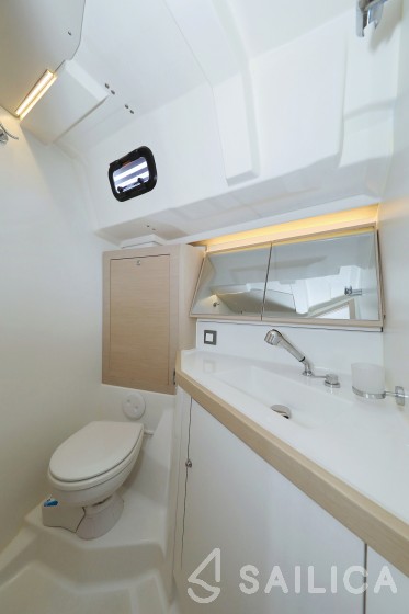 Oceanis 46.1 - Yacht Charter Sailica