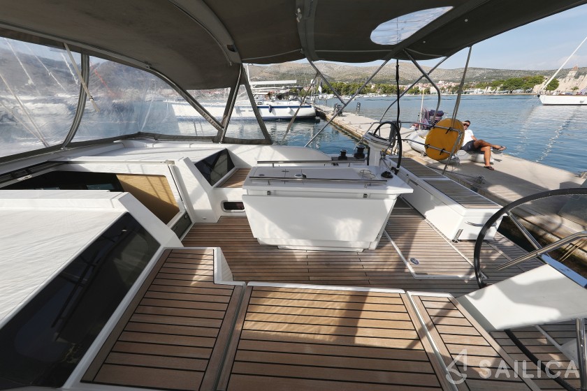 Oceanis 46.1 - Yacht Charter Sailica