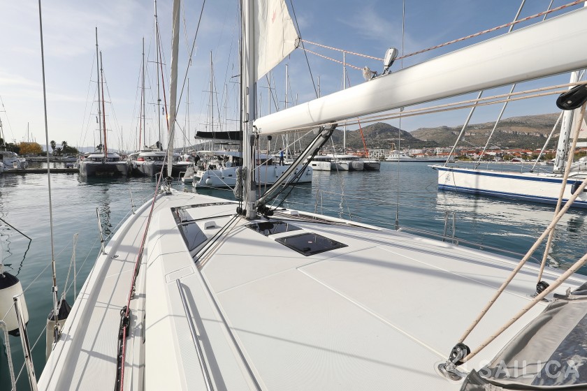 Oceanis 46.1 - Yacht Charter Sailica
