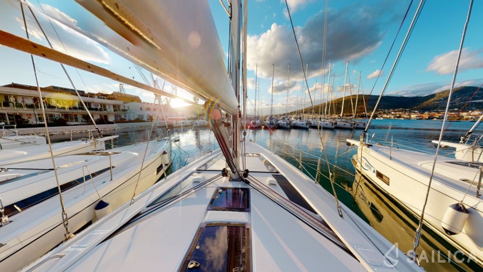 Oceanis 46.1 - Yacht Charter Sailica