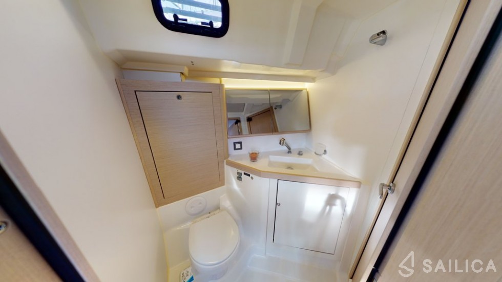 Oceanis 46.1 - Yacht Charter Sailica