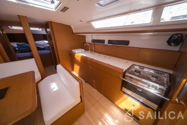 Sun Odyssey 479 - Yacht Charter Sailica