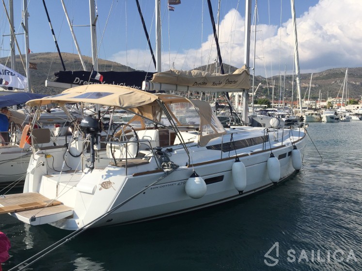 Sun Odyssey 479 - Yacht Charter Sailica