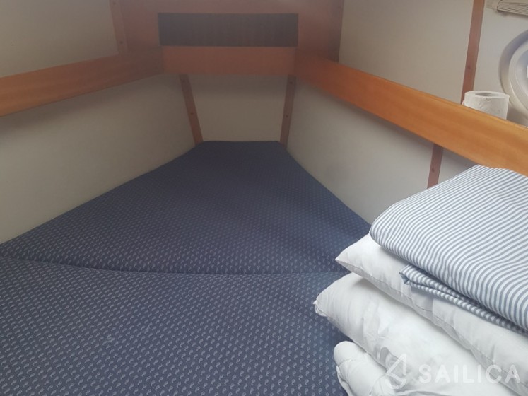 Elan 434 - Yacht Charter Sailica