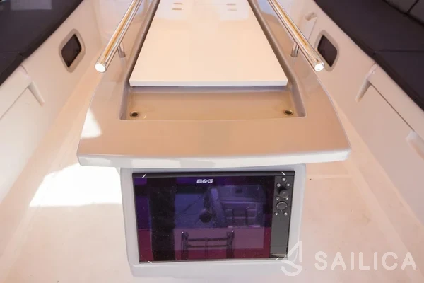 Oceanis 48 - Yacht Charter Sailica