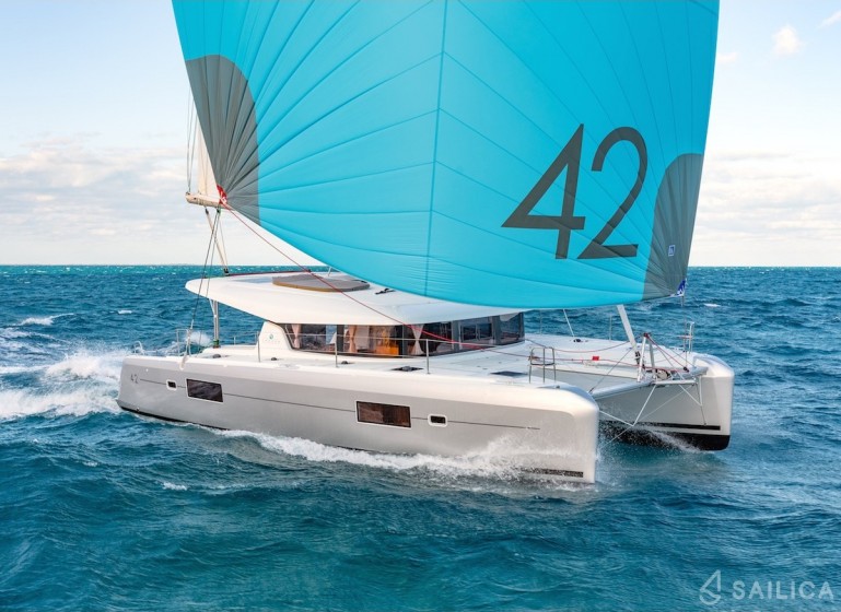 Lagoon 42 - Yacht Charter Sailica