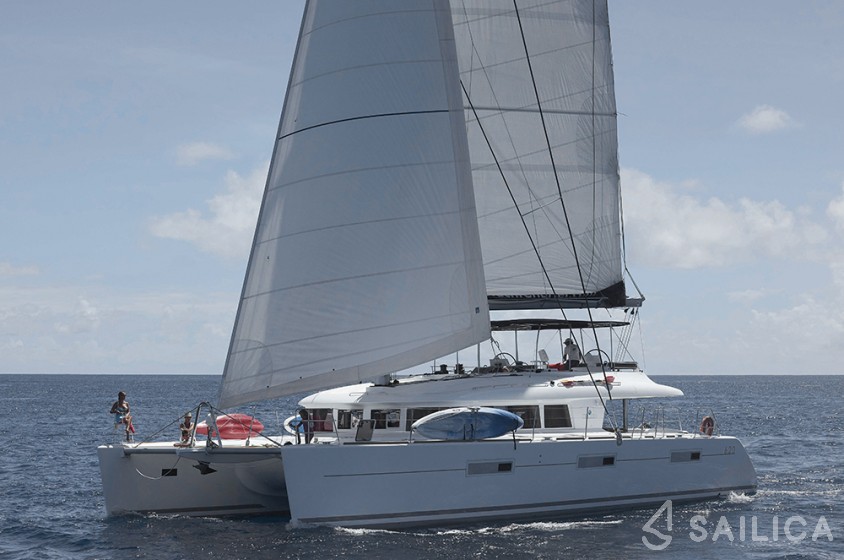 Lagoon 620 - Yacht Charter Sailica