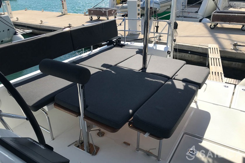 Sun Loft 47 - Yacht Charter Sailica