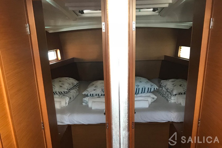 Sun Loft 47 - Yacht Charter Sailica