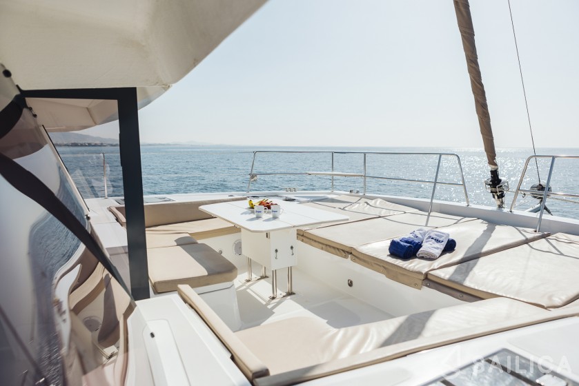 Bali 4.8  - Yacht Charter Sailica