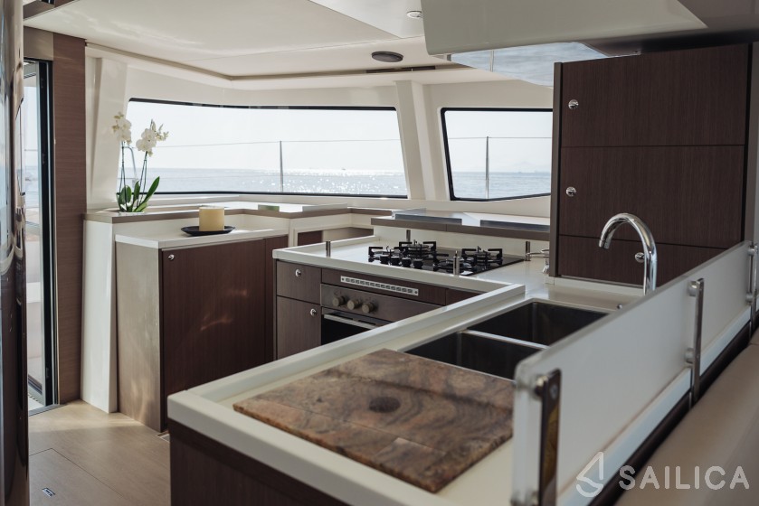 Bali 4.8  - Yacht Charter Sailica