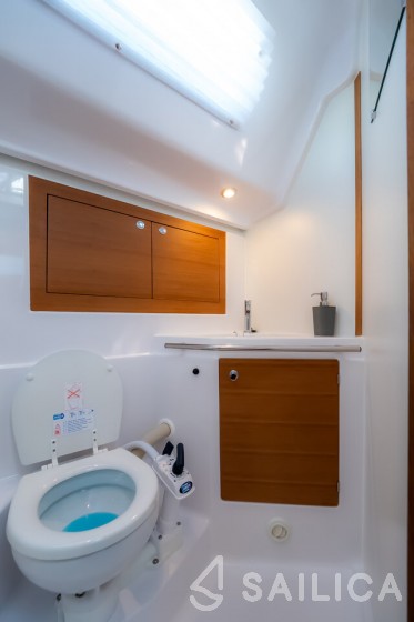 Elan Impression 45.1 - Yacht Charter Sailica
