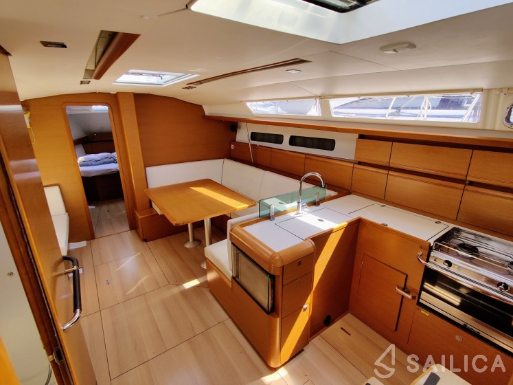 Sun Odyssey 449 - Yacht Charter Sailica