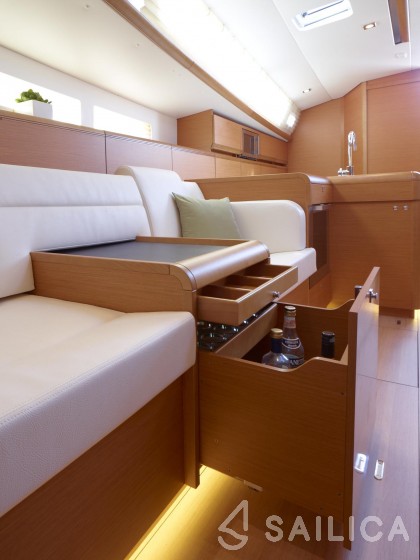 Sun Odyssey 509 - Yacht Charter Sailica
