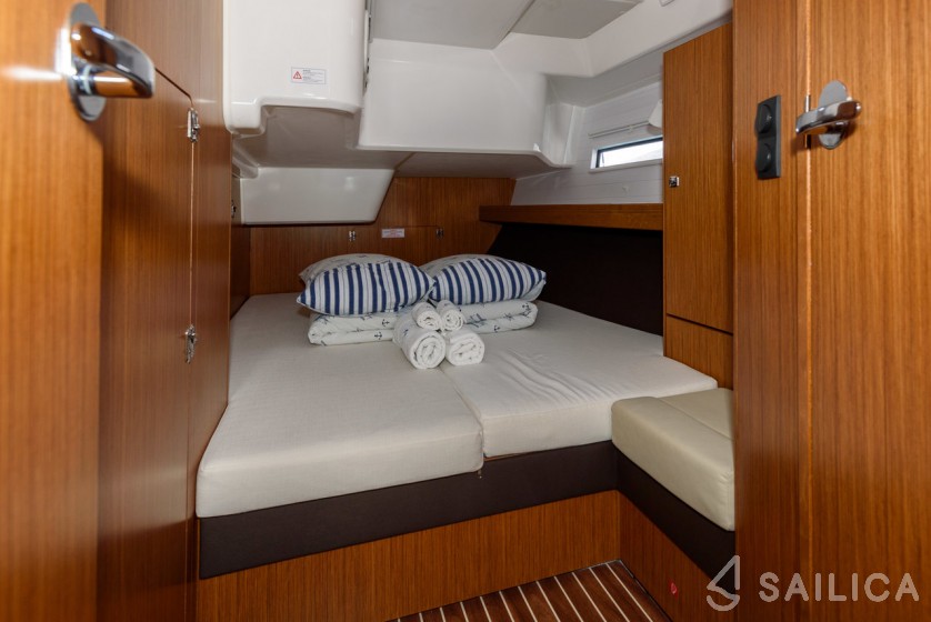 Bavaria 51 Cruiser - Yacht Charter Sailica