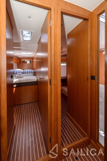 Bavaria 51 Cruiser - Yacht Charter Sailica