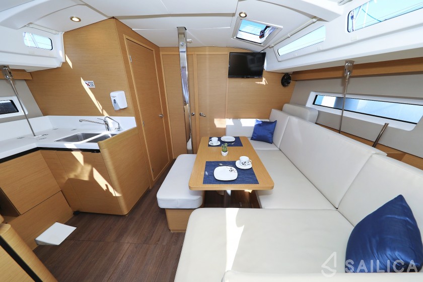 Sun Odyssey 440 - Yacht Charter Sailica